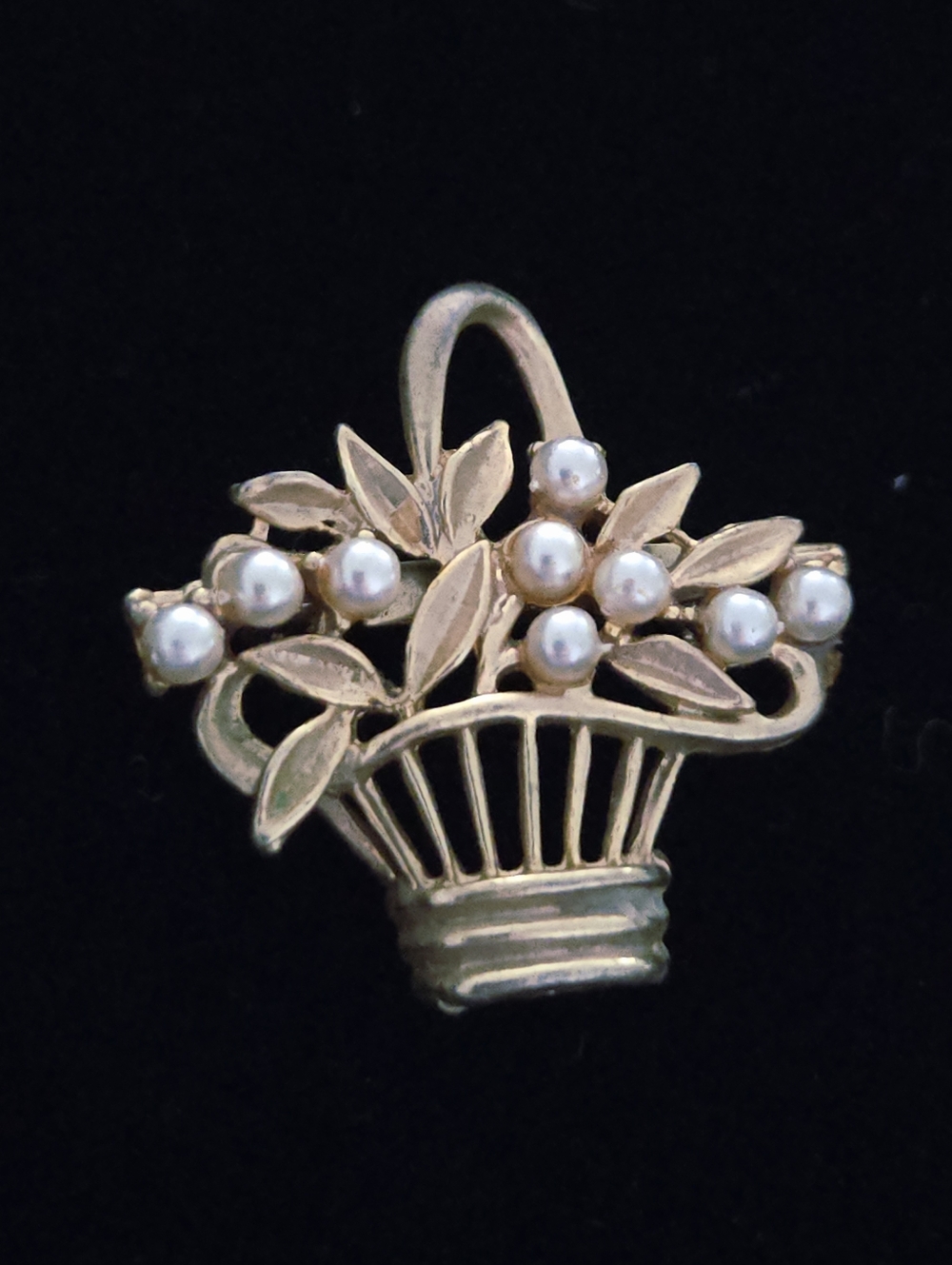 Vintage Gold-Tone Faux Pearl Floral Basket Brooch - Classic Women’s Jewelry